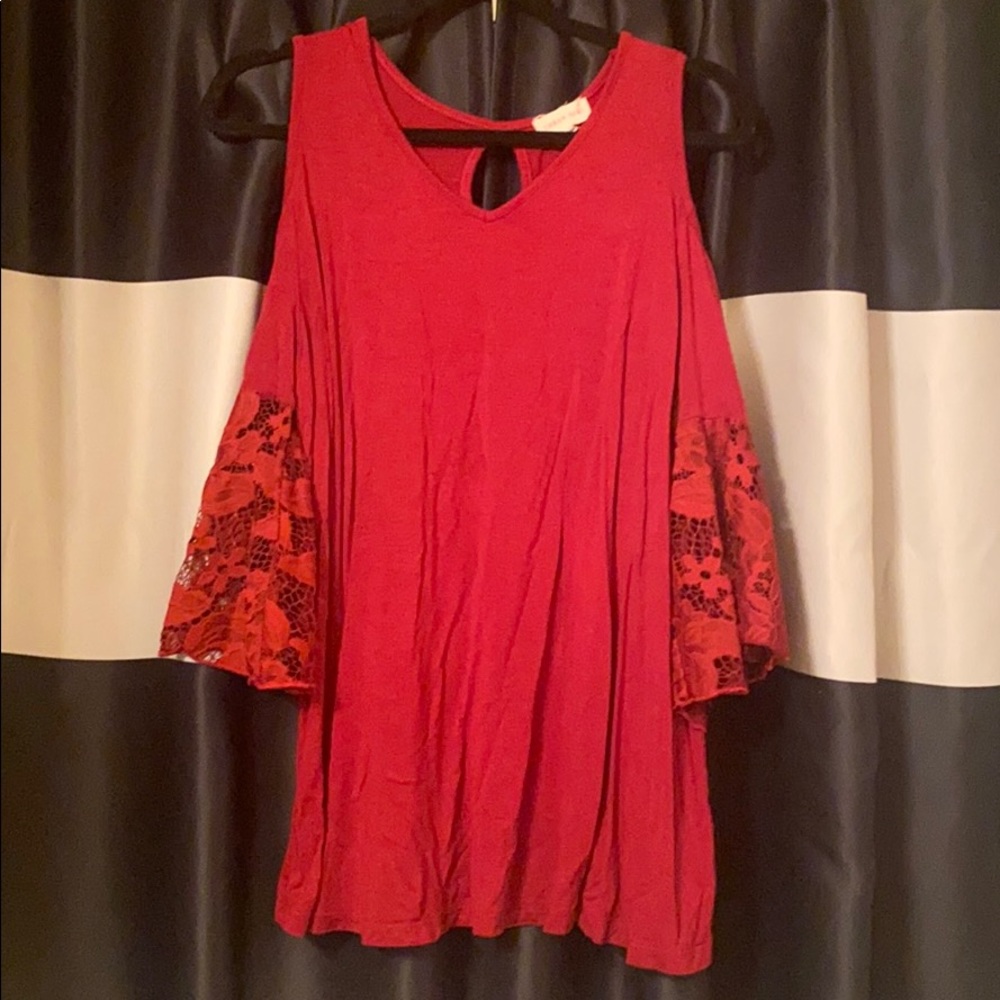 Plus Size Cold Shoulder Top